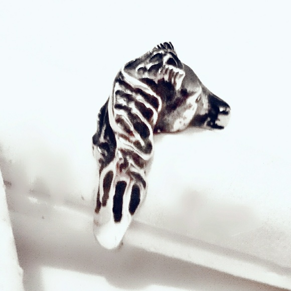 Vintage Designer signed AC Sterling Silver Horse Ring- Size 7.5 - Picture 2 of 6